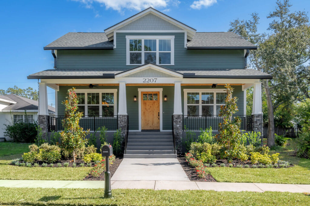 2207 N Glenwood Dr