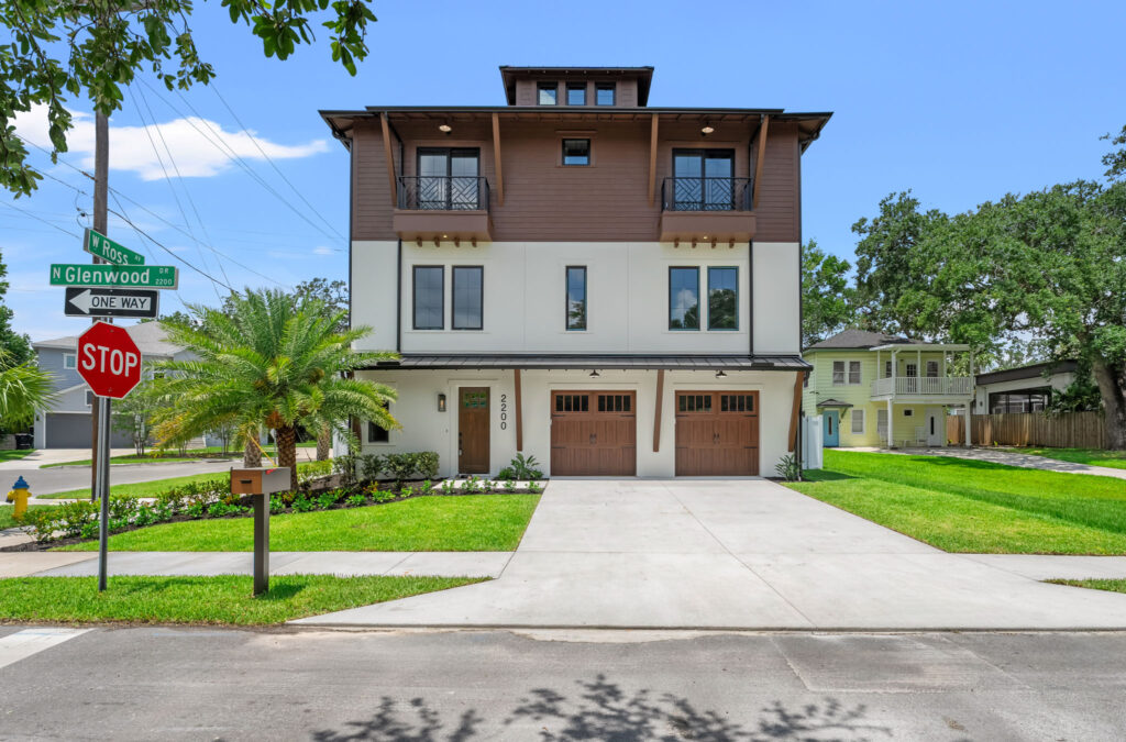 2200 N Glenwood Dr